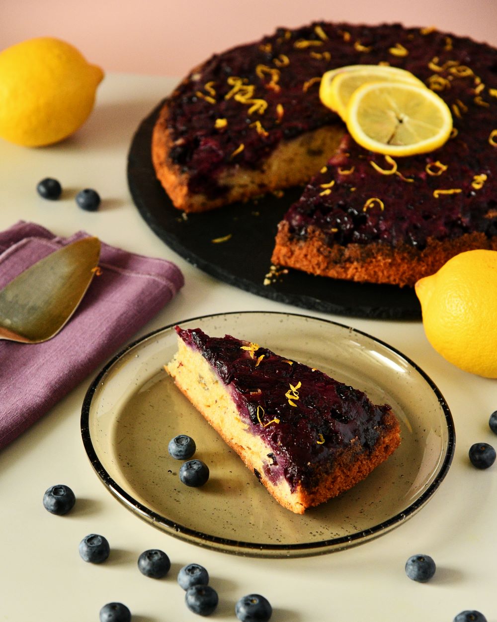 მოცვის თავდაყირა კექსი