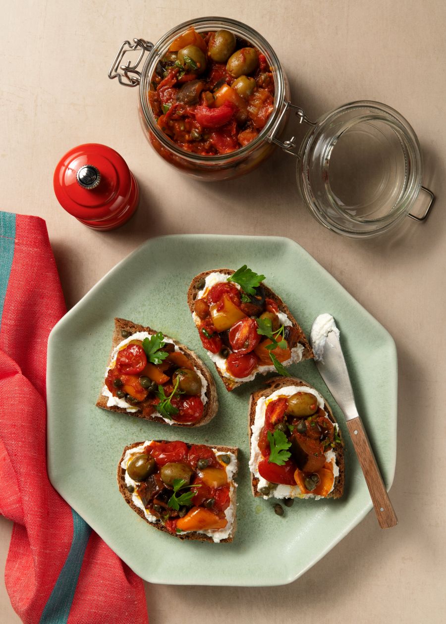 სიცილიური კაპონატას სენდვიჩი